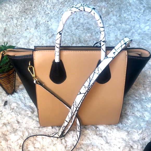 NEIMAN MARCUS | Tri-Tone Tote - Picture 2 of 13